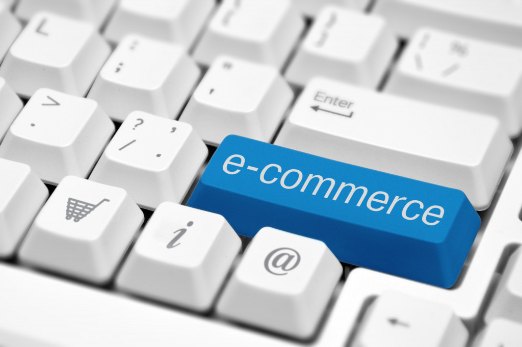 e-commerce word printed on a keyboard